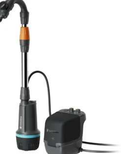 Akkusadevesipainepumppu Gardena 2600 Comfort 18V P4A akulla