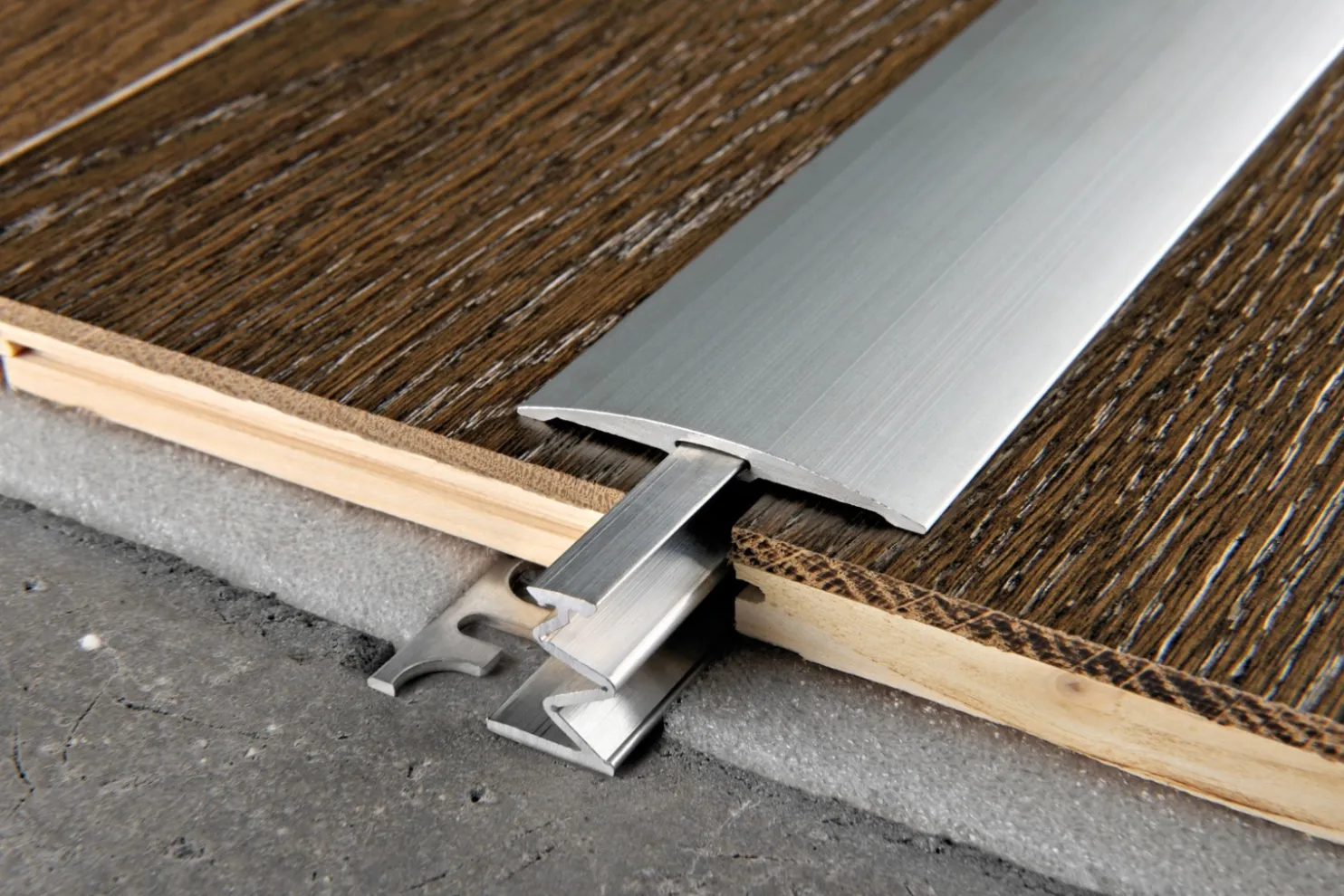 Asennuslista Progress Profiles Profixer 0-23mm pituus 2,7m