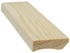 Jalkalista Cent 12x42x3300 mm mänty lakattu kirkas