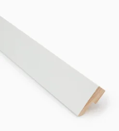 Jalkalista johtouralla Jokiwood 3200mm, valkoinen, eri kokoja