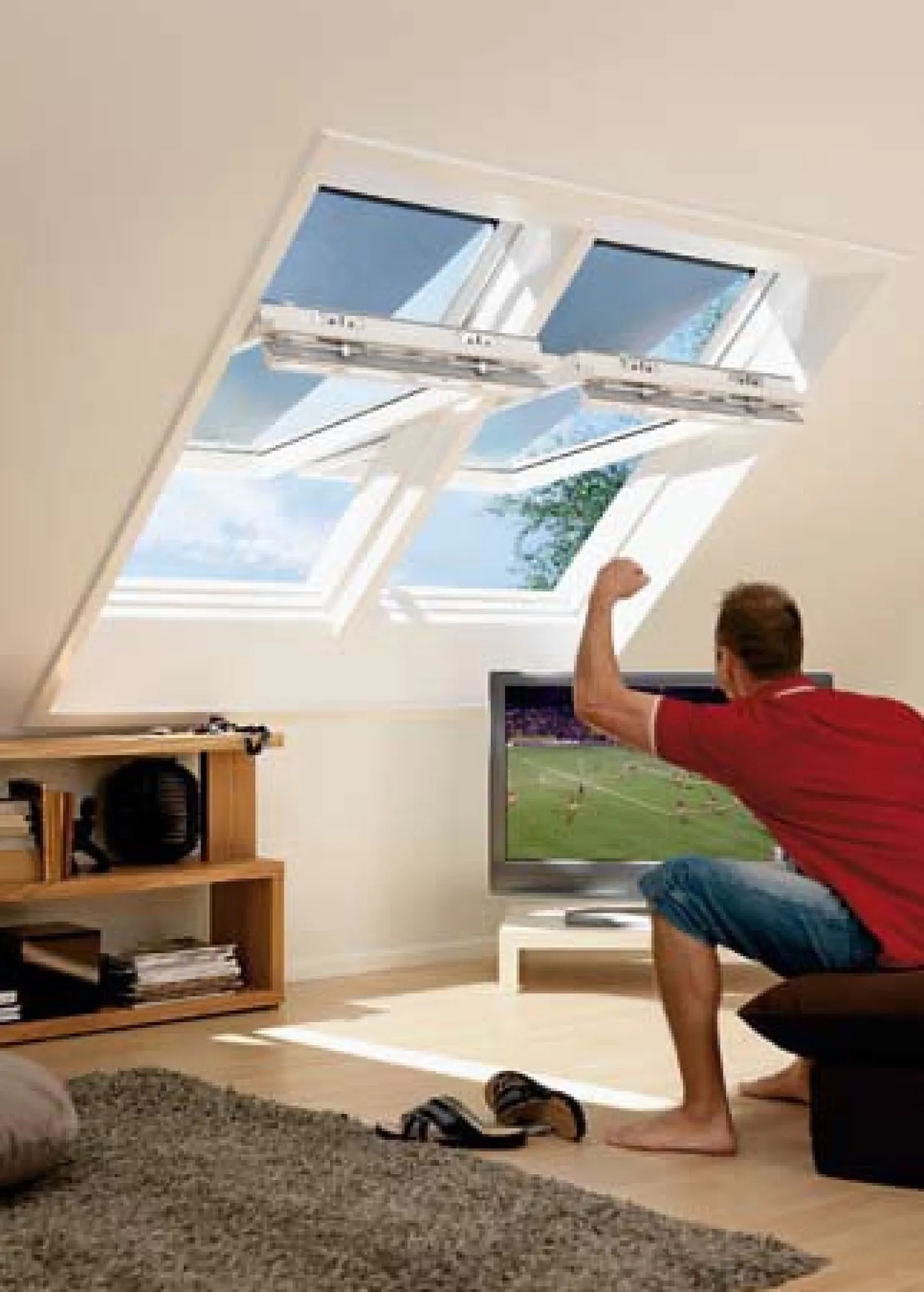 Kattoikkuna Velux TripleProtect käsikäyttöinen lapeikkuna 114 cm x 118 cm