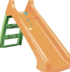 Liukumäki Nordic Play vesiletkuliitännällä