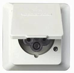 Voimapistorasia IP44 16A 230/400V uppoasennettava